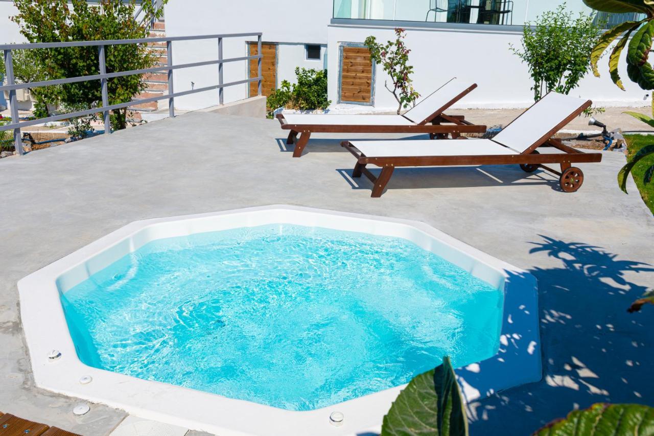 הרסוניסוס Queen'S Gem Luxury Villa - Heated Jacuzzi & Pool מראה חיצוני תמונה