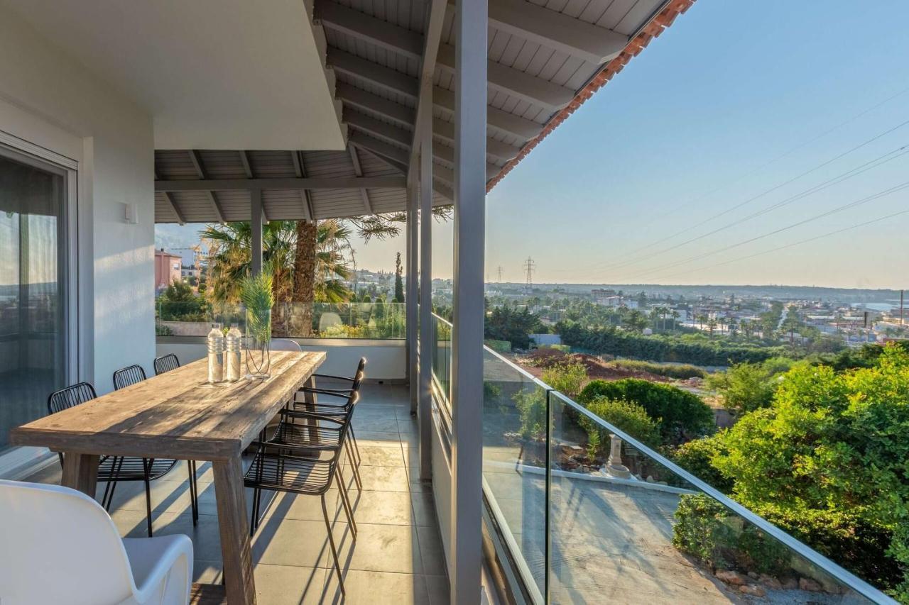 הרסוניסוס Queen'S Gem Luxury Villa - Heated Jacuzzi & Pool מראה חיצוני תמונה