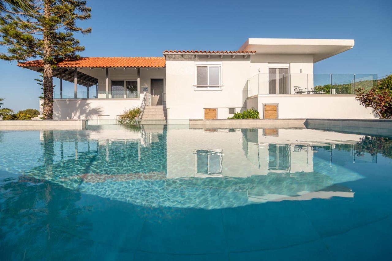 הרסוניסוס Queen'S Gem Luxury Villa - Heated Jacuzzi & Pool מראה חיצוני תמונה
