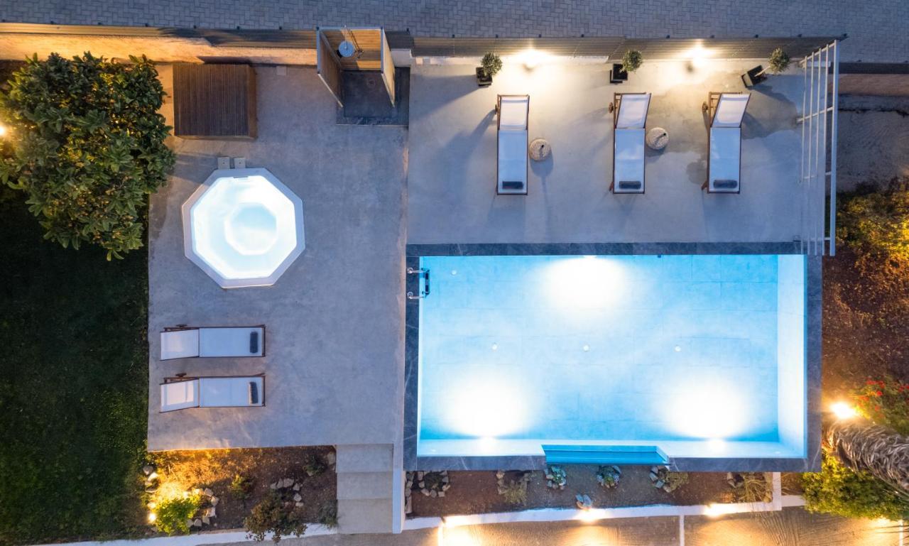 הרסוניסוס Queen'S Gem Luxury Villa - Heated Jacuzzi & Pool מראה חיצוני תמונה