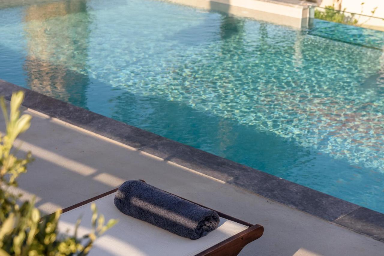 הרסוניסוס Queen'S Gem Luxury Villa - Heated Jacuzzi & Pool מראה חיצוני תמונה