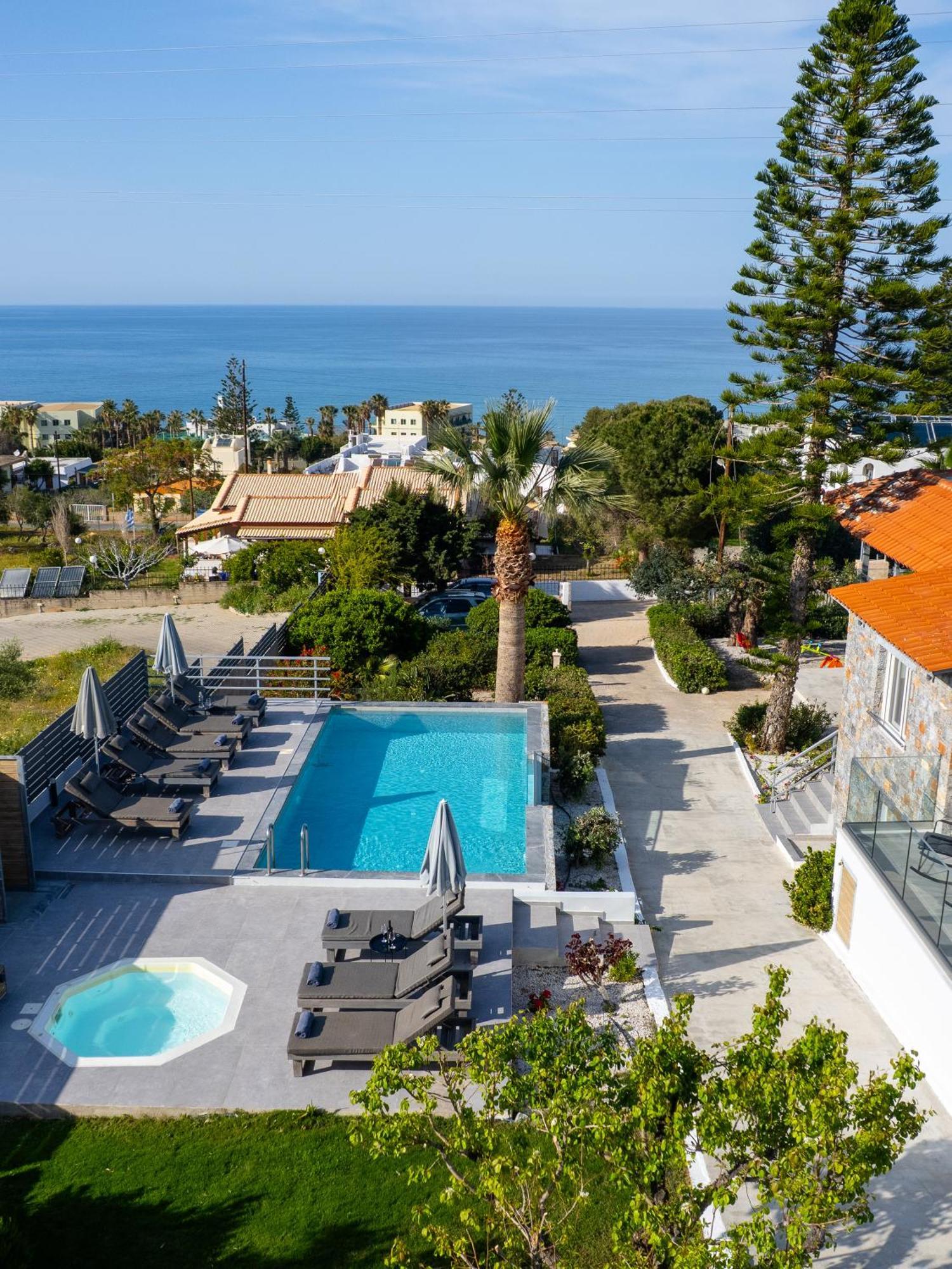 הרסוניסוס Queen'S Gem Luxury Villa - Heated Jacuzzi & Pool מראה חיצוני תמונה