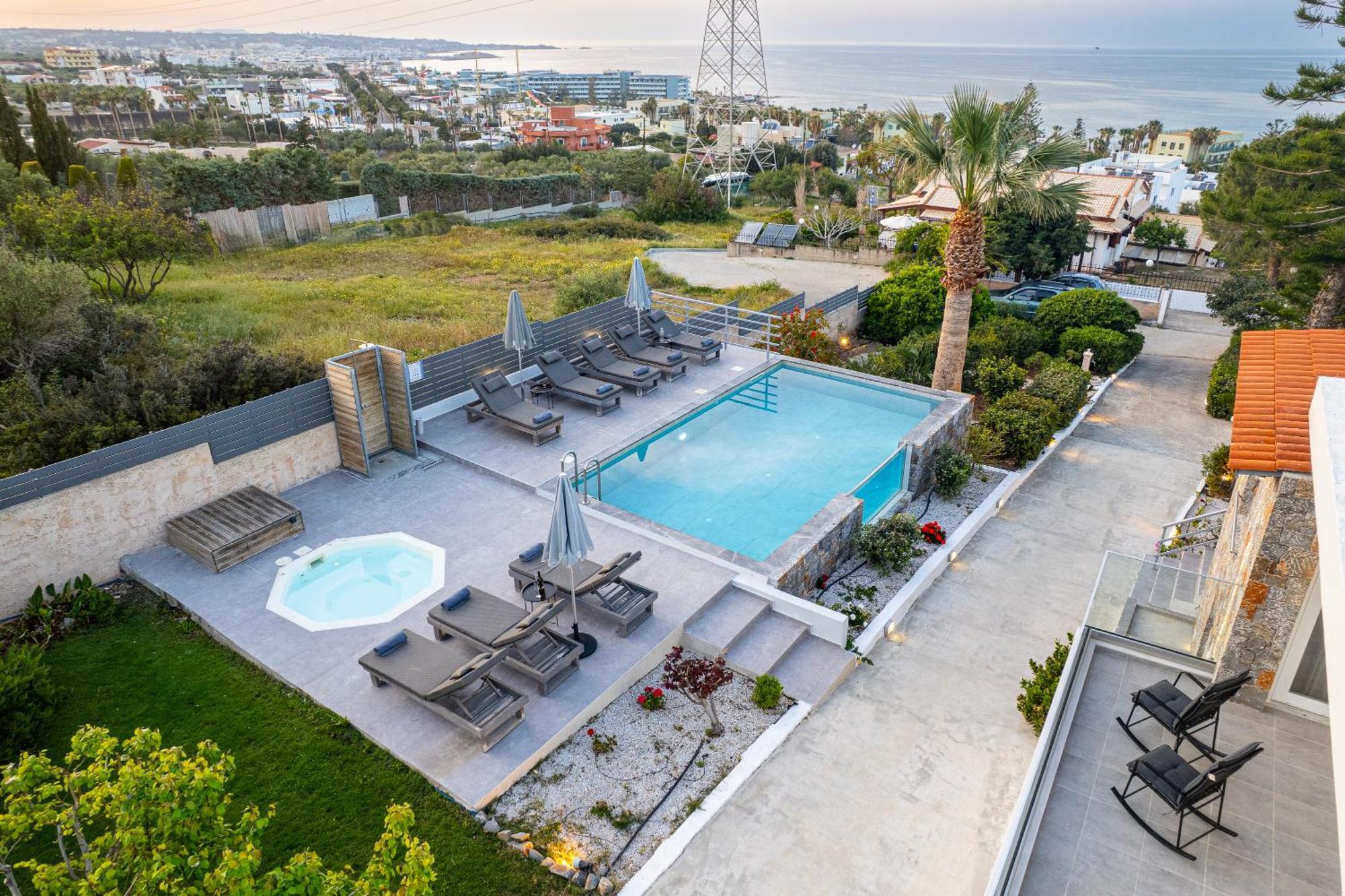 הרסוניסוס Queen'S Gem Luxury Villa - Heated Jacuzzi & Pool מראה חיצוני תמונה